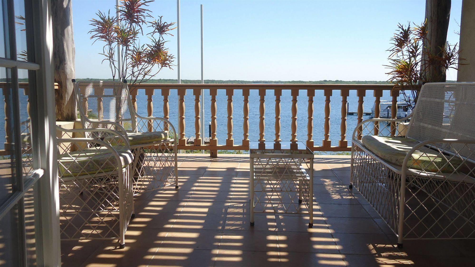 Hotel Marina Puesta Del Sol Aposentillo Esterno foto